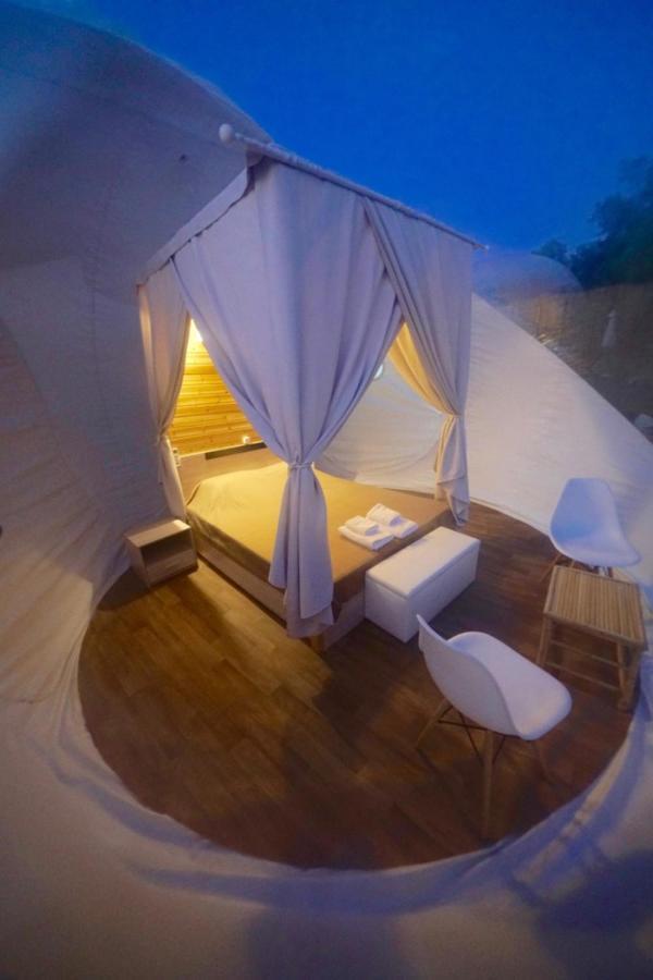 Hotel Bubble Tent Nea Moudania Exterior foto